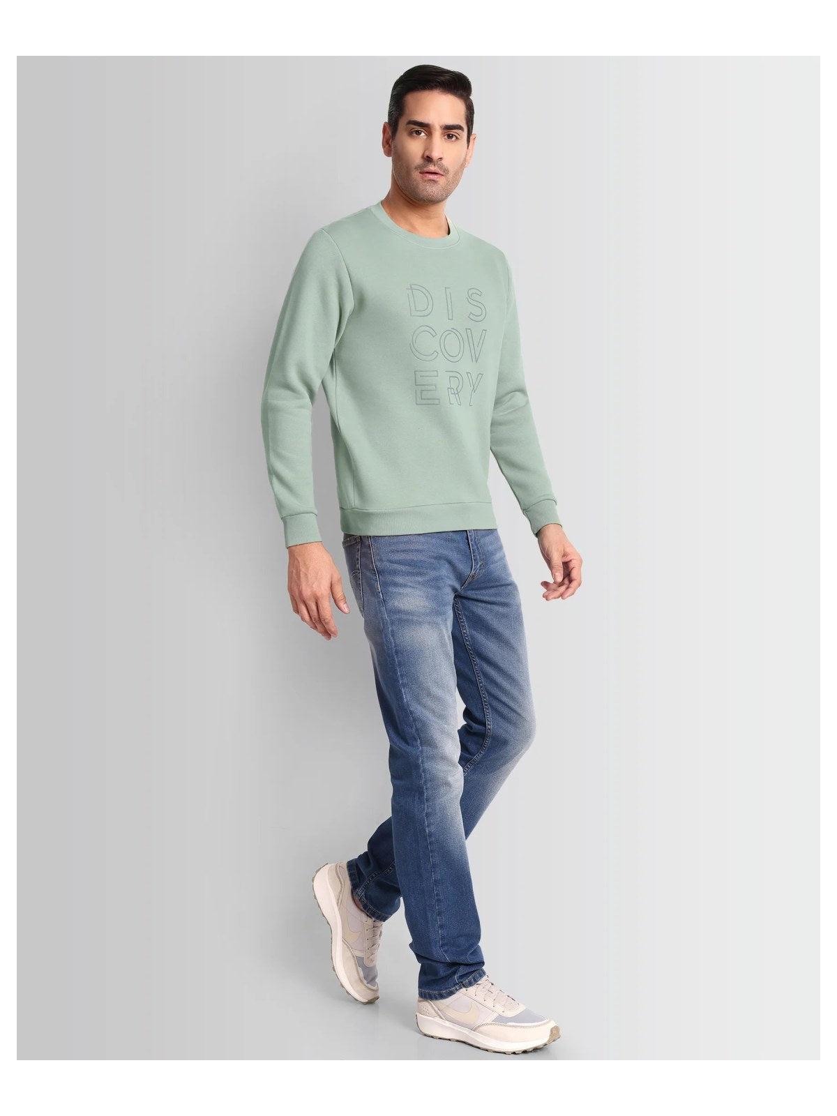 Discovery Brand Affinity Sweatshirt
