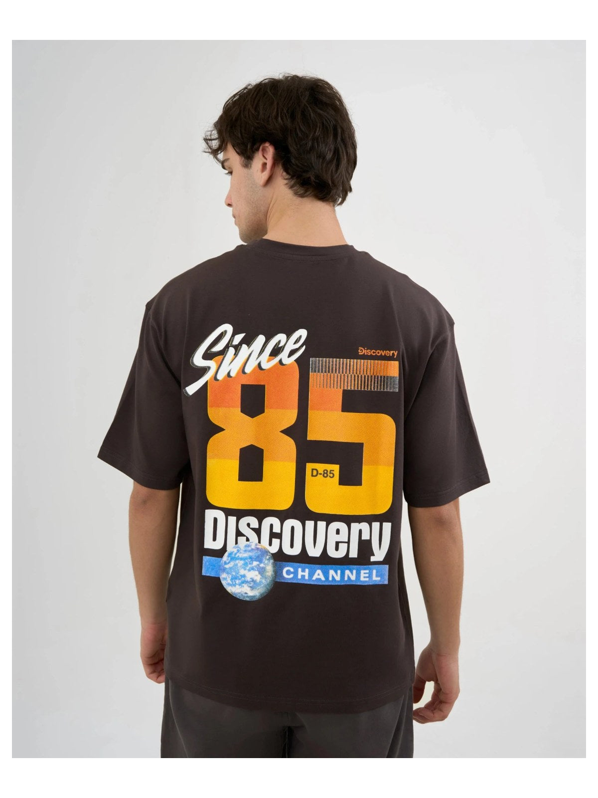 DISCOVERY Men’s 1985 Graphic Tee