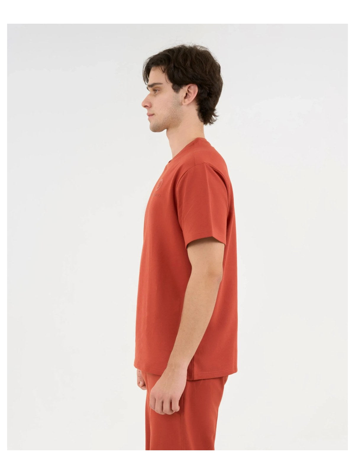 DISCOVERY Men’s Lounge Explorer Tee