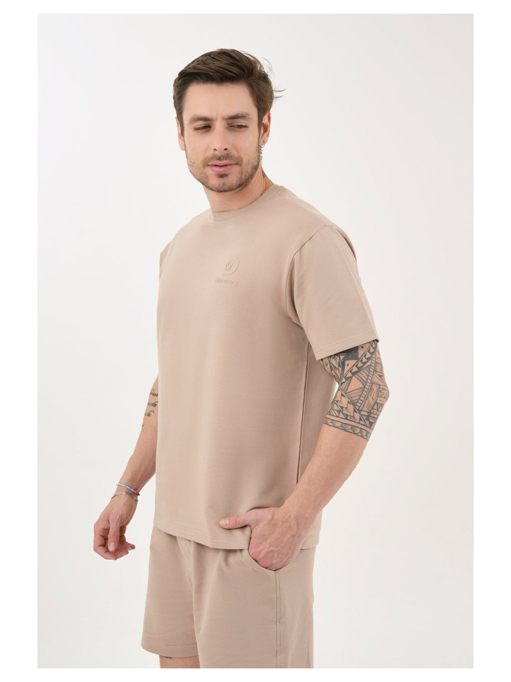 DISCOVERY Men’s Lounge Explorer Tee