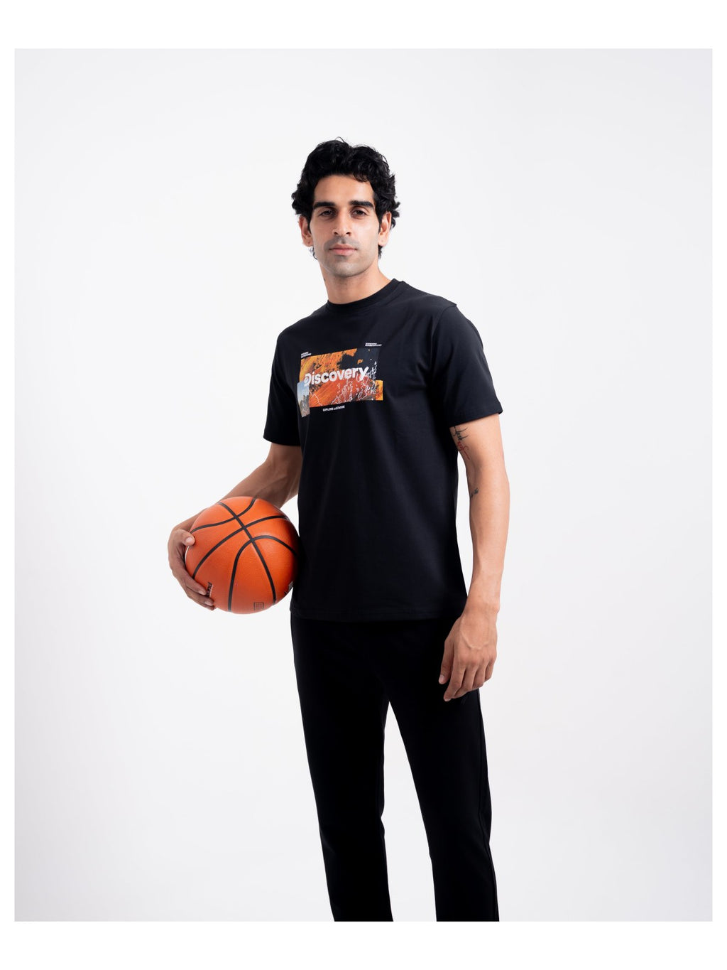 DISCOVERY Men’s Nature Outdoors Graphic Tee
