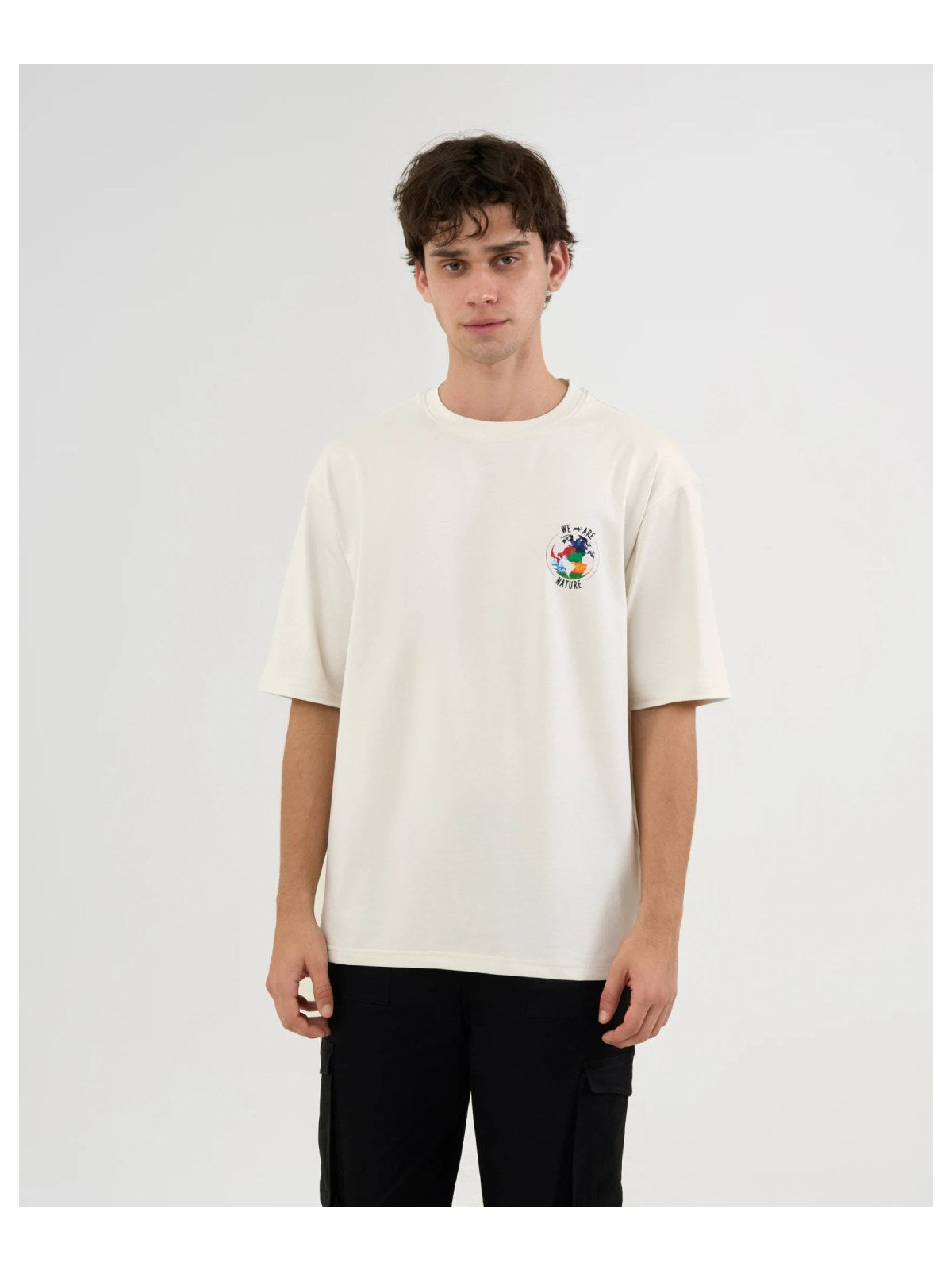 DISCOVERY Men’s We Are Nature Graphic Tee – Off