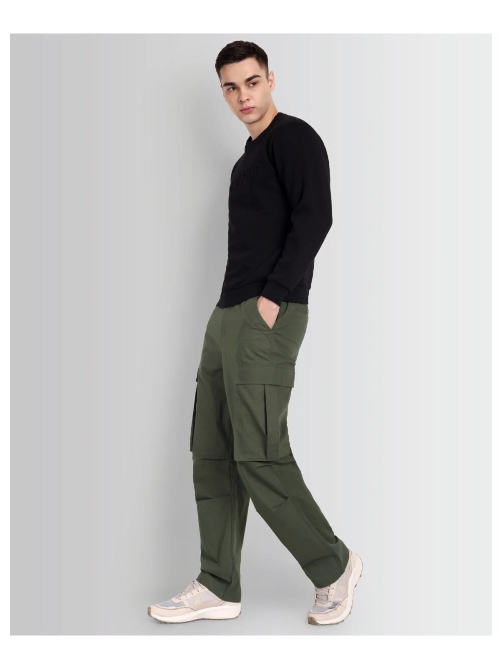 City Expedition Cargos in Dark Olive — DCYPHR