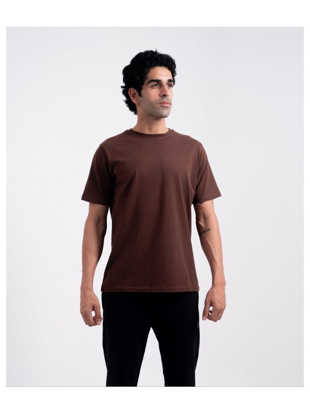 Men's MoveLite Tee in Terra Brown — DCYPHR